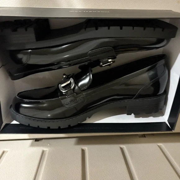 Nine West patent leather loafer - Picture 4 of 4